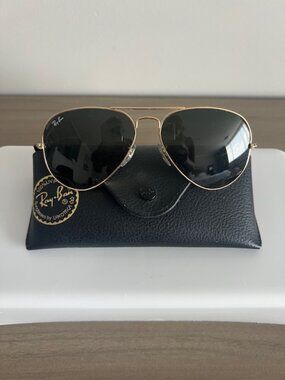Ray-Ban Aviator Sunglasses Gold/Green Classic w/ Case.